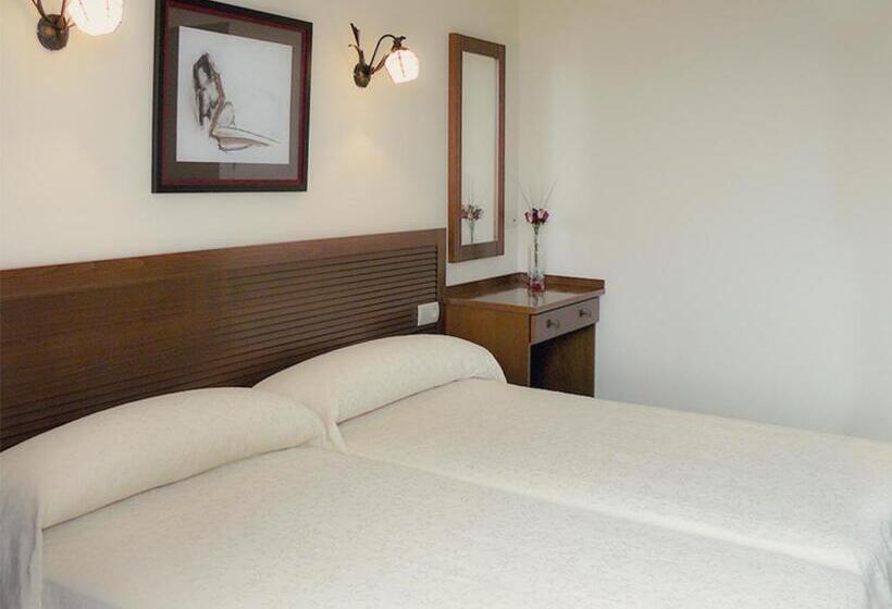 Отель Panorama Tapia