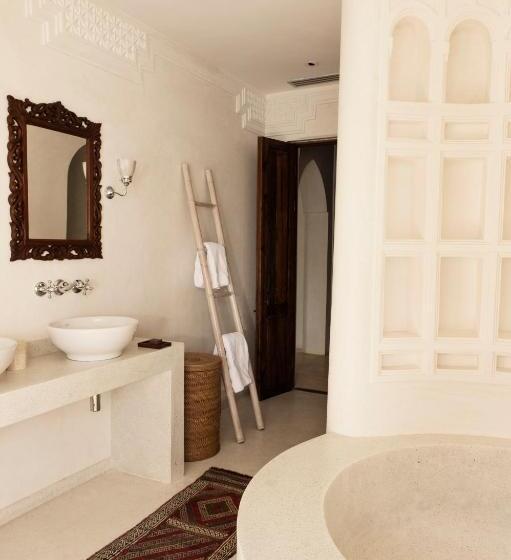 בית מלון כפרי Qambani Luxury Resort