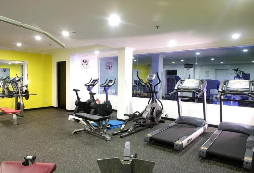 Queens Hotel Angeles City