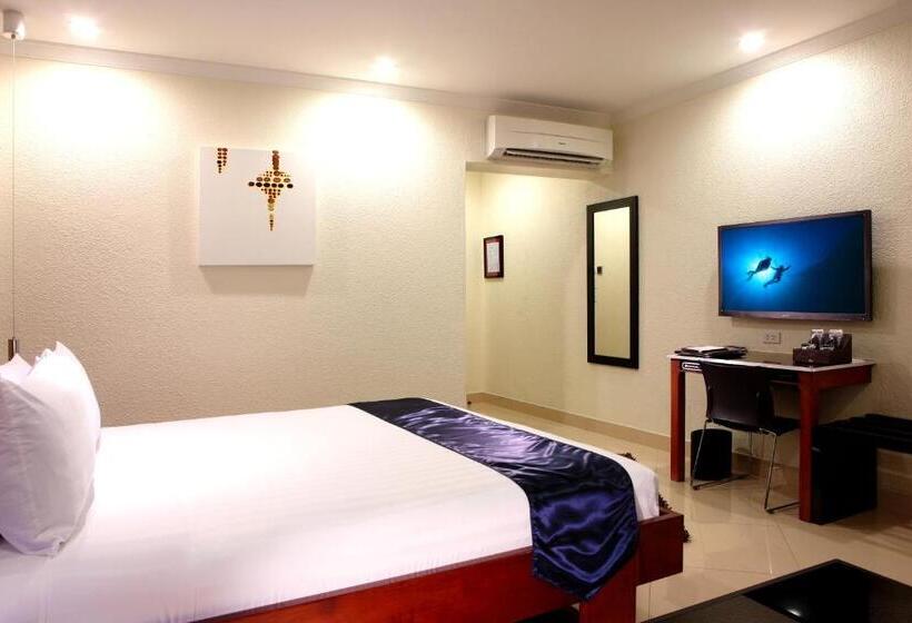 Queens Hotel Angeles City