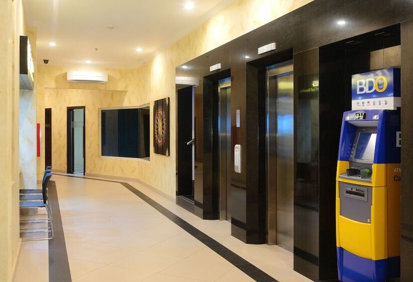 Queens Hotel Angeles City