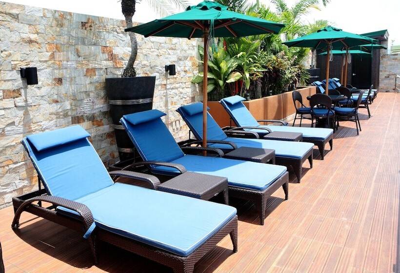 Queens Hotel Angeles City