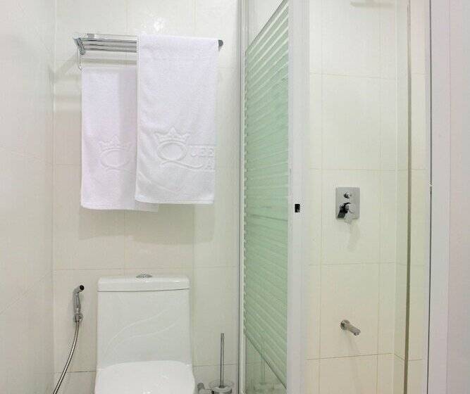 Queens Hotel Angeles City