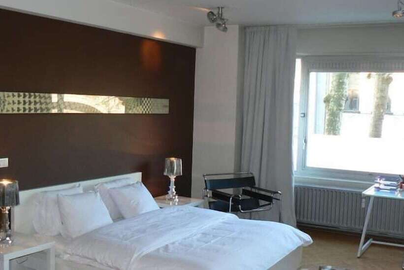 فندق Residentie Continental