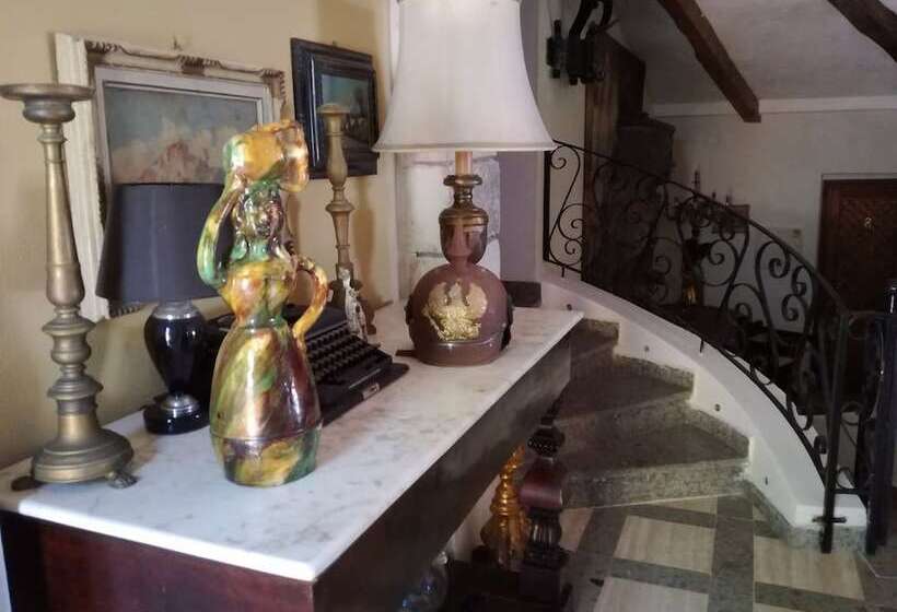 Отель Residenza Villa Spagnola