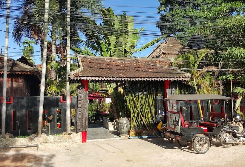 هتل Resort La Villa Loti