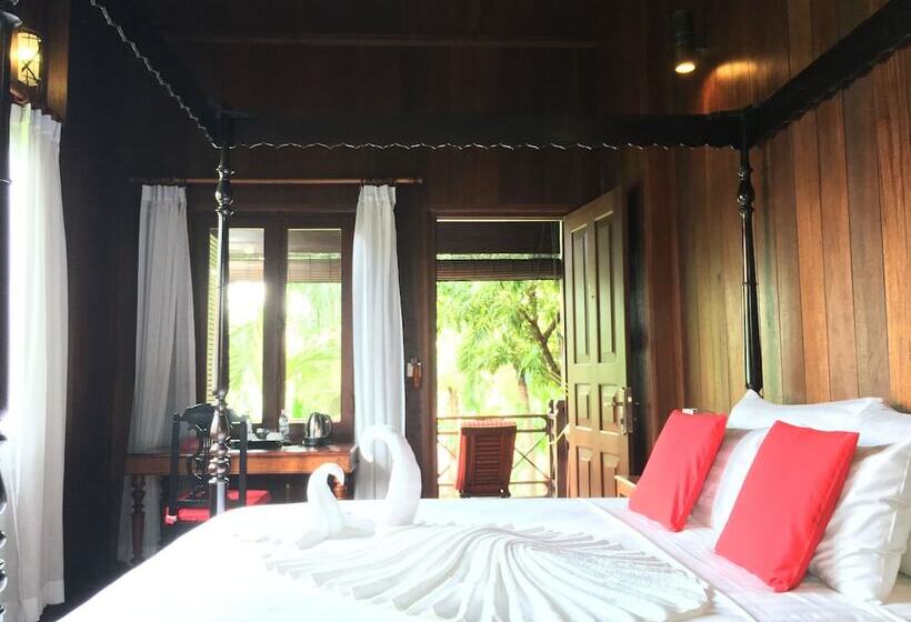 هتل Resort La Villa Loti