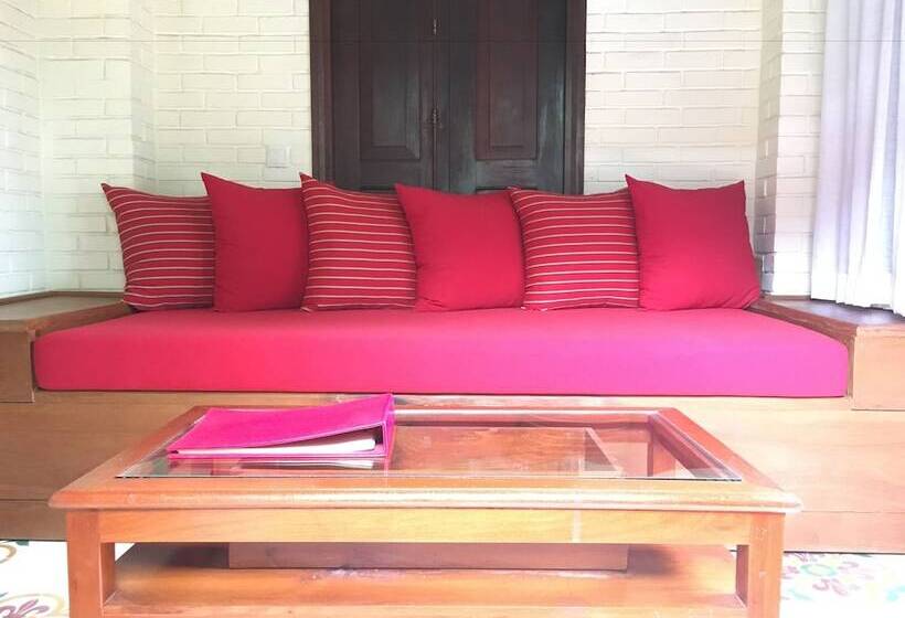 هتل Resort La Villa Loti