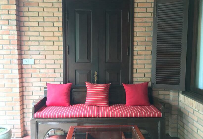 هتل Resort La Villa Loti