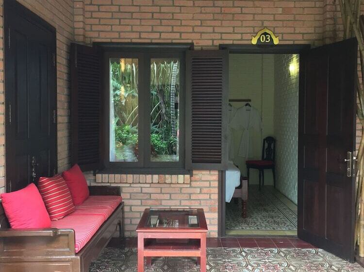 هتل Resort La Villa Loti