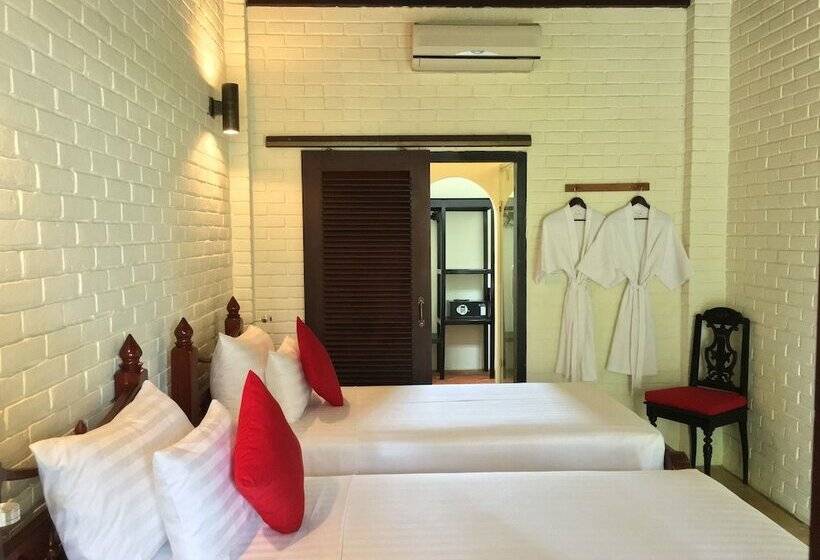 هتل Resort La Villa Loti