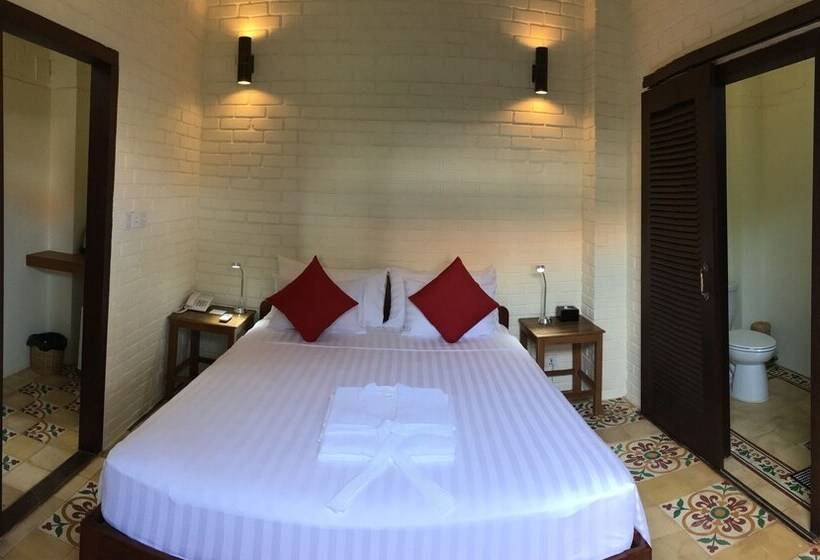 هتل Resort La Villa Loti