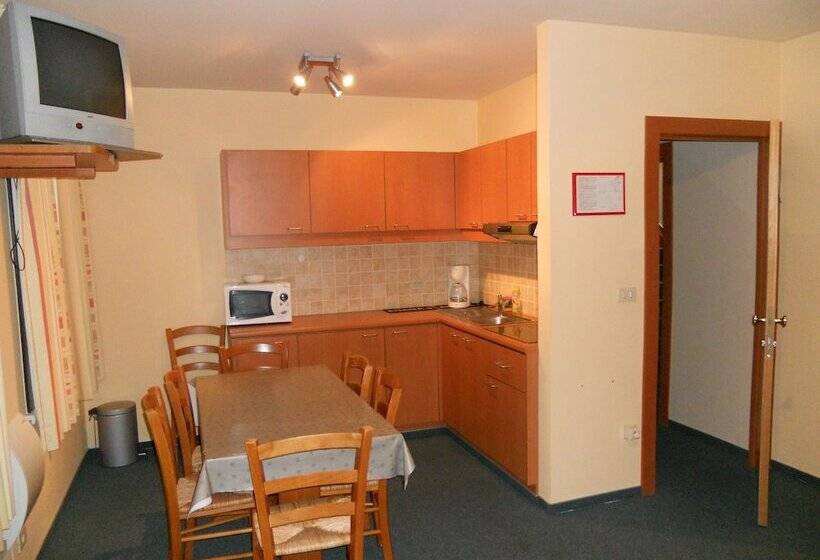 בית מלון כפרי Rogier