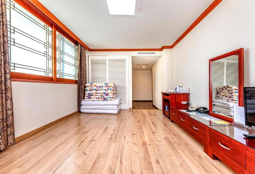 酒店 Samhaein Tourist