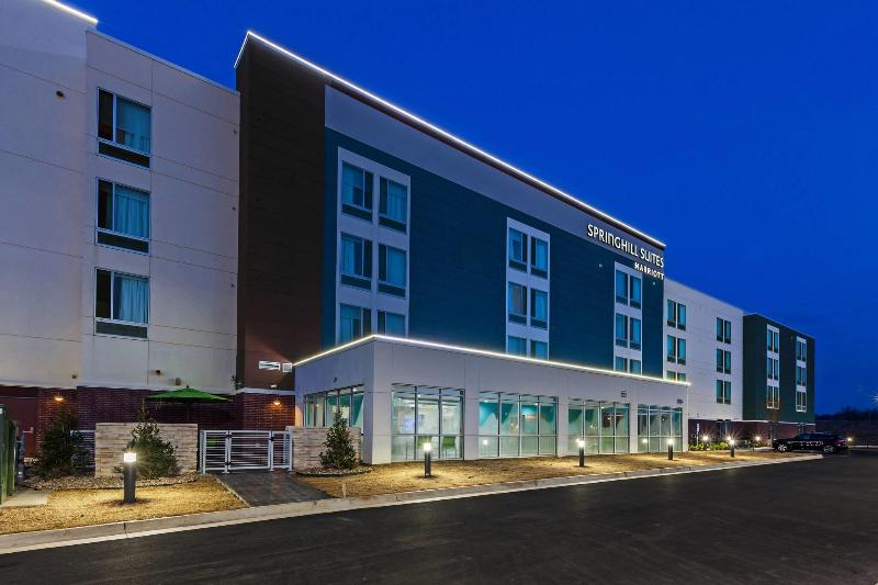 فندق Springhill Suites By Marriott Tulsa At Tulsa Hills