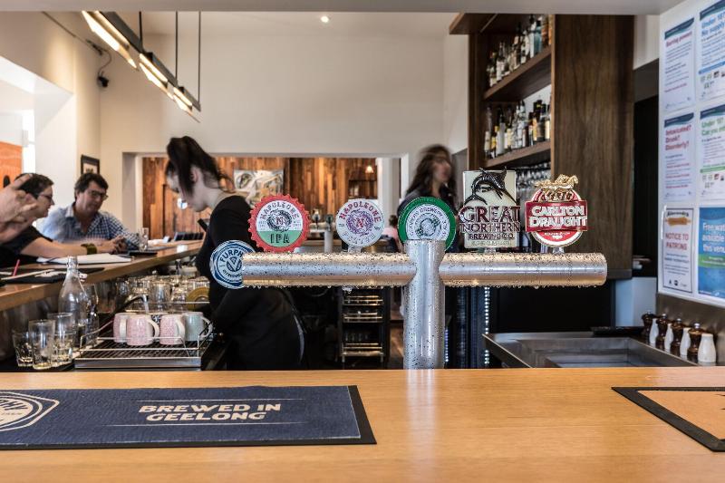 The Corner Hotel Alexandra