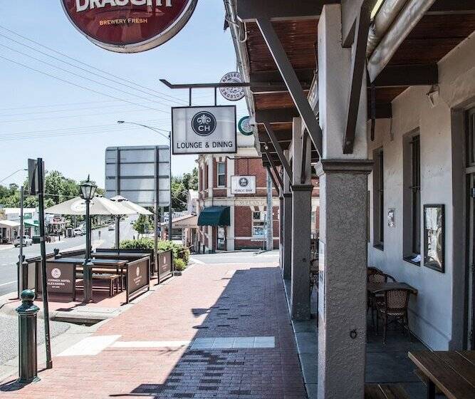 The Corner Hotel Alexandra