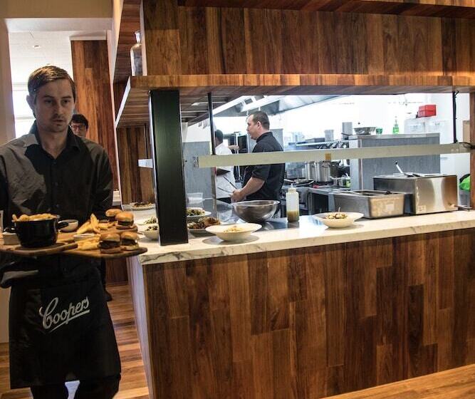 The Corner Hotel Alexandra