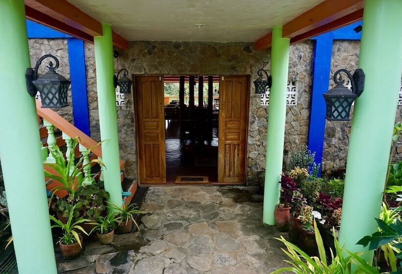 هتل Theview Camiguin