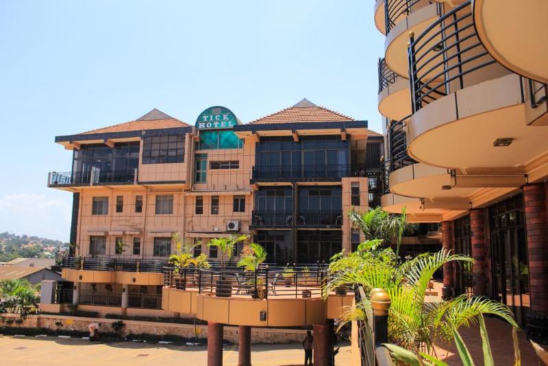 هتل Tick