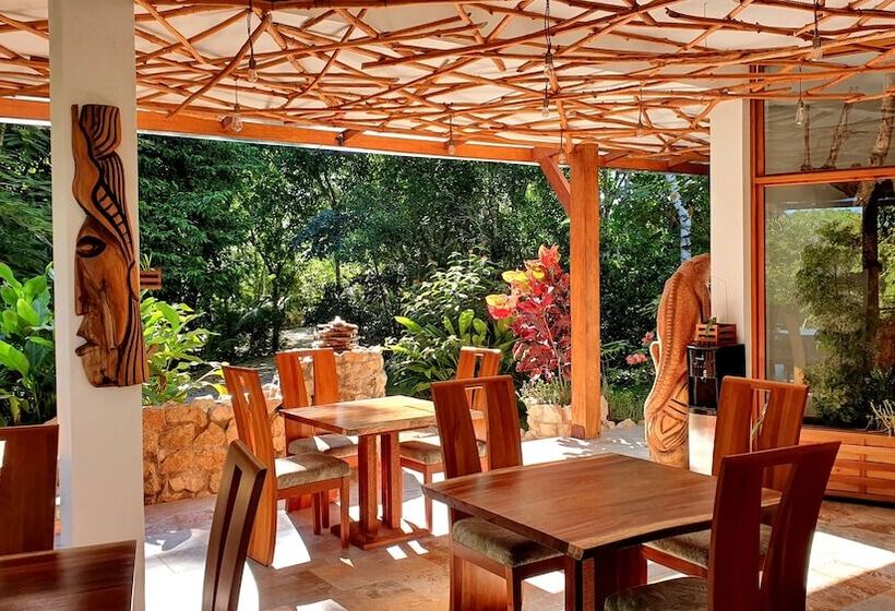 בית מלון כפרי Vanilla Hills Resort