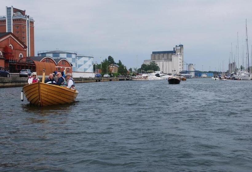åhus B&b Och Vandrarhem