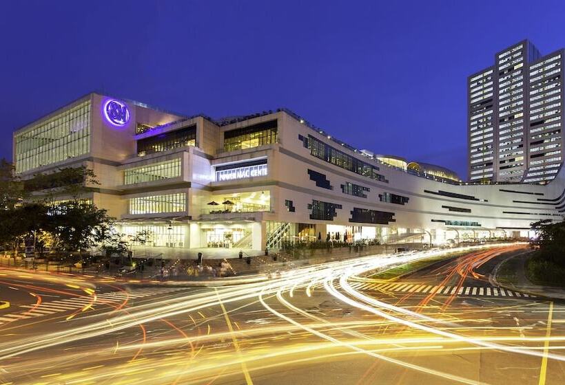 Maxstays Max Pavilion At The Venice Residences