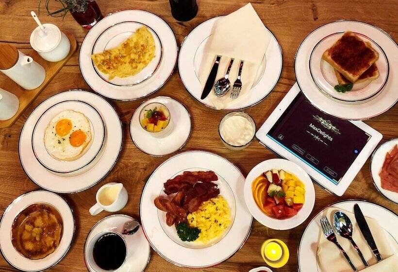 Maxstays Max Pavilion At The Venice Residences