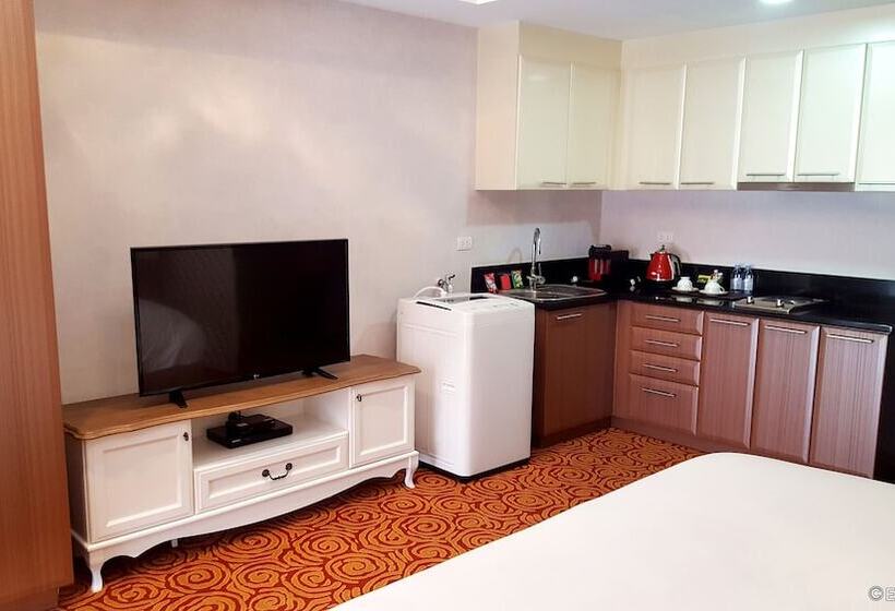 Maxstays Max Pavilion At The Venice Residences