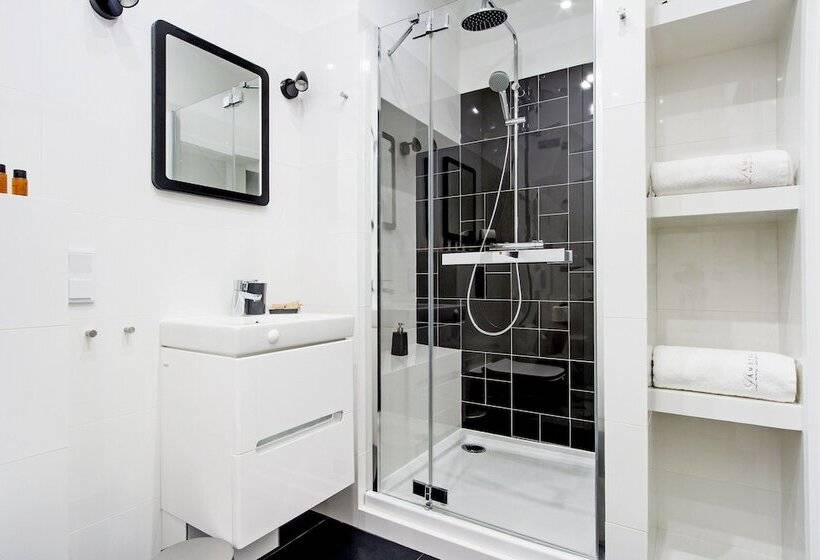 Old Town Luxury Apartment