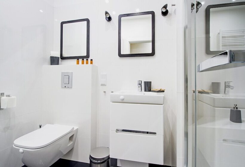 Old Town Luxury Apartment