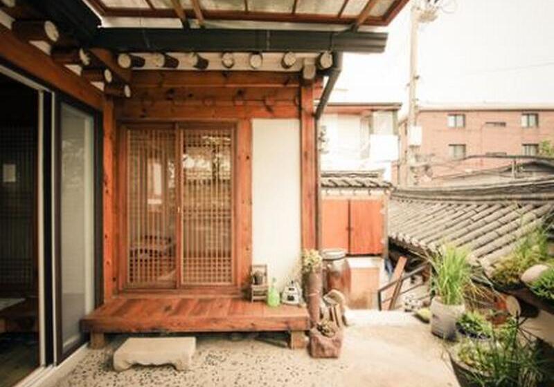 פנסיון Bukchonmaru Hanok Guesthouse