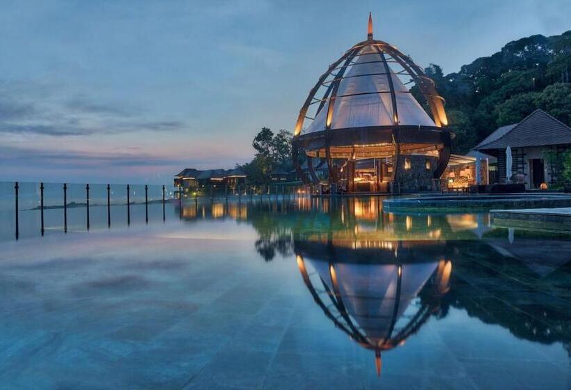 리조트 The Ritz Carlton, Langkawi