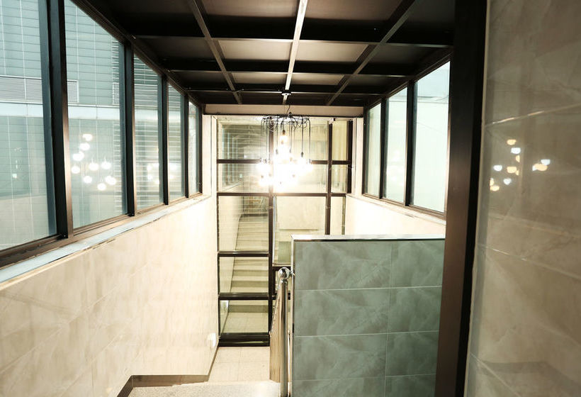 Star Hostel Myeongdong Family