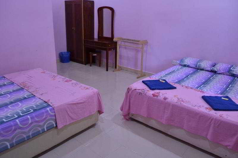 Tanjung Malie Beach Motel