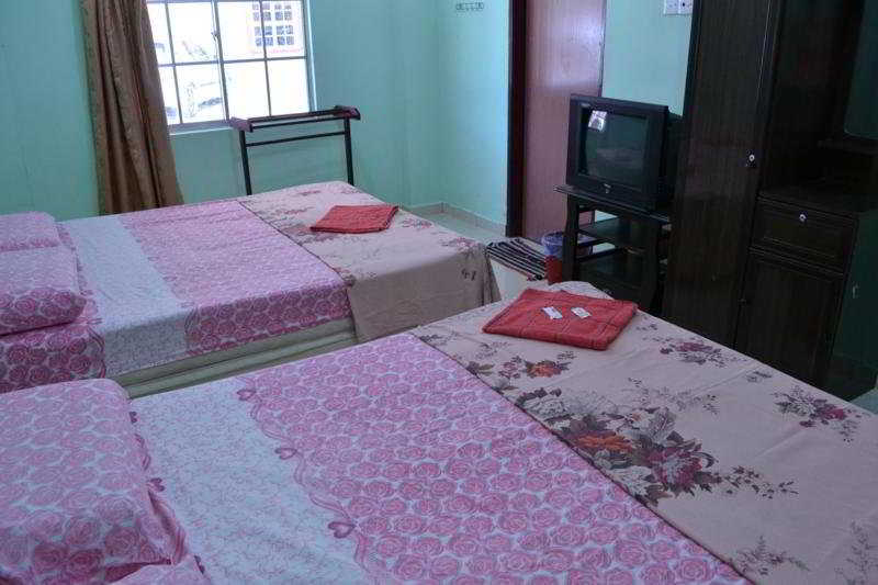 Tanjung Malie Beach Motel