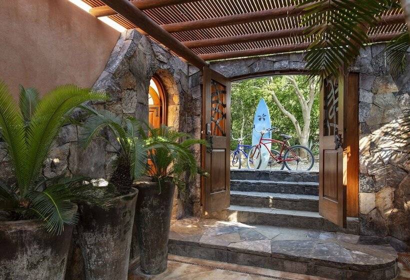 The Inn At Manzanillo Bay