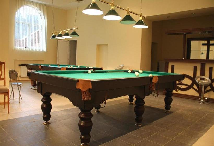 هتل Garden Hills 2