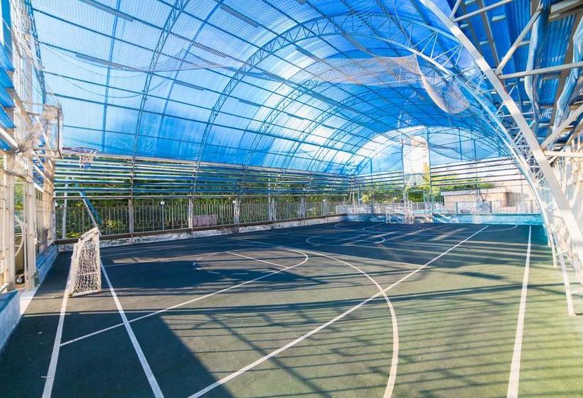 هتل Garden Hills 2