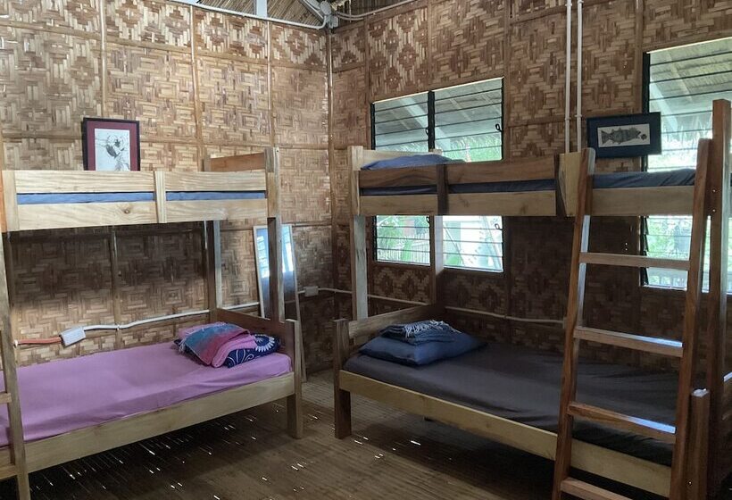 هاستل Boochee Beach