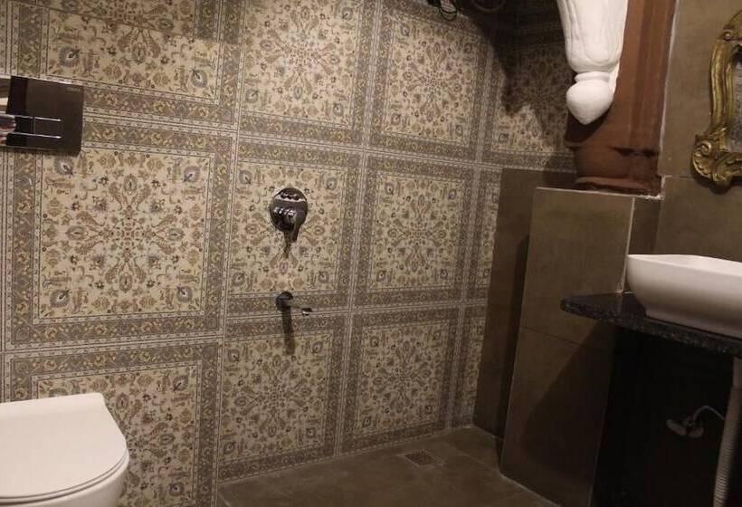 فندق Castle View Heritage Haveli