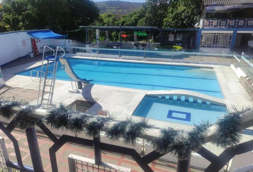 Отель Centro Vacacional Marques De San Luis