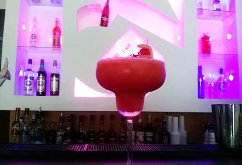 Отель Golden Vista