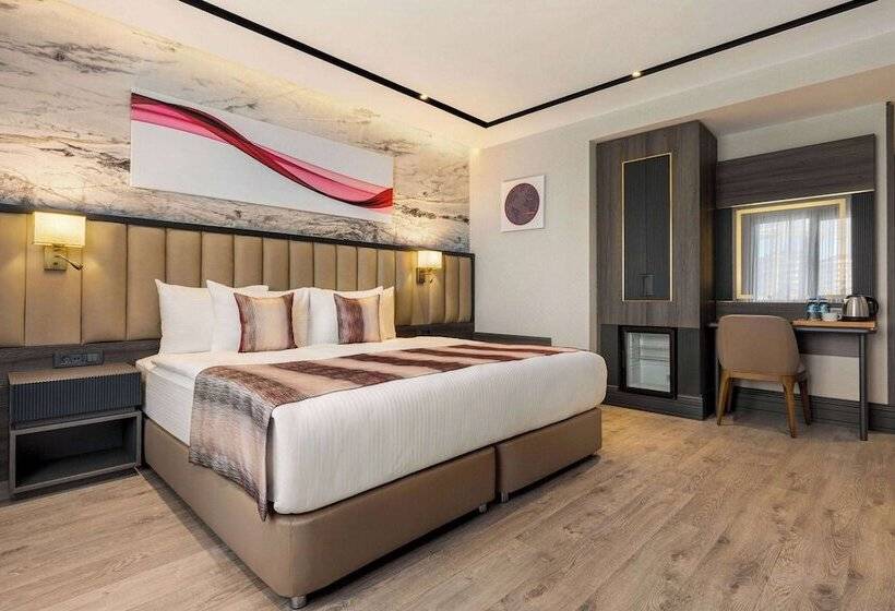 호텔 Ramada By Wyndham Istanbul Umraniye