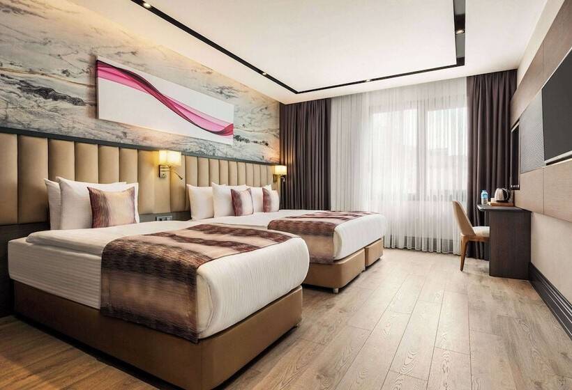 호텔 Ramada By Wyndham Istanbul Umraniye