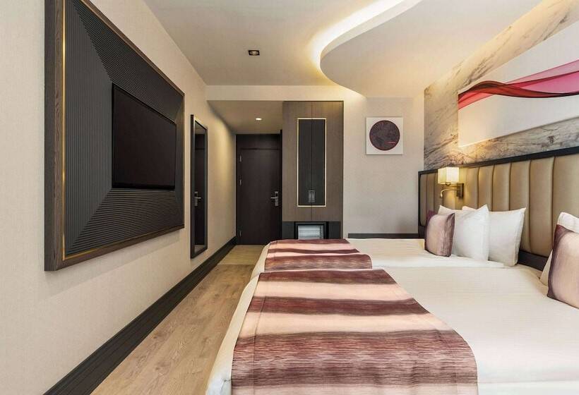 호텔 Ramada By Wyndham Istanbul Umraniye