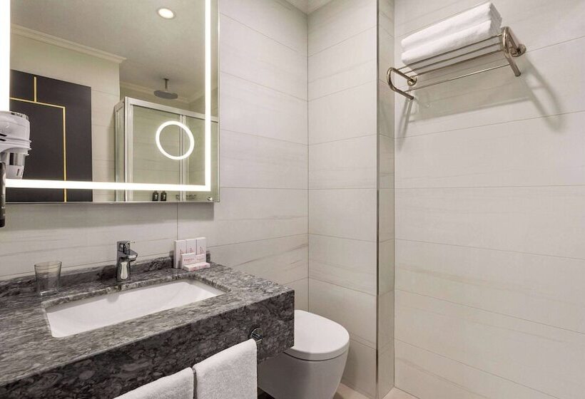 호텔 Ramada By Wyndham Istanbul Umraniye