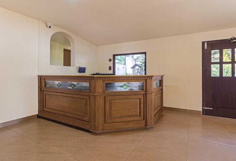 فندق Treebo Sadhoo Heritage