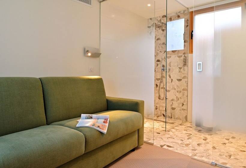 Отель Saint Roch