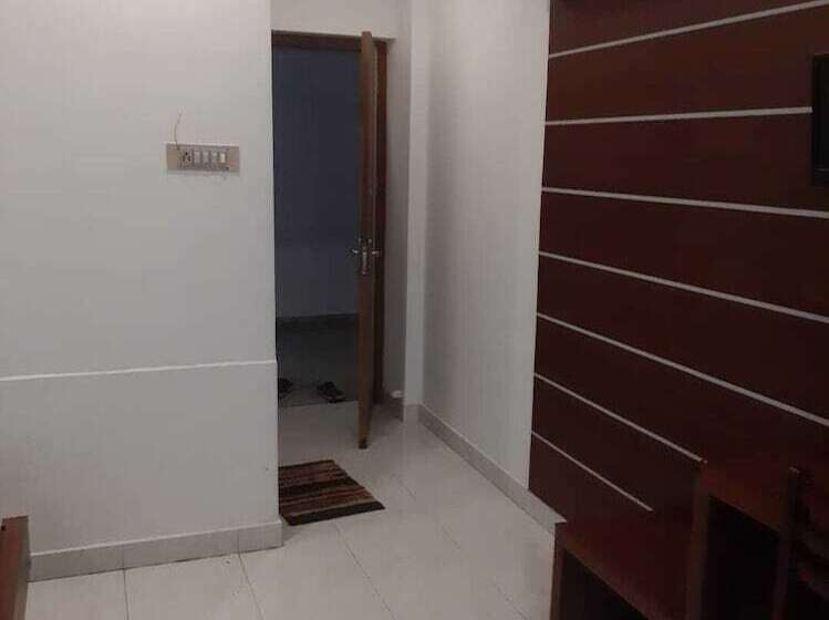 Отель Shalimar Residency